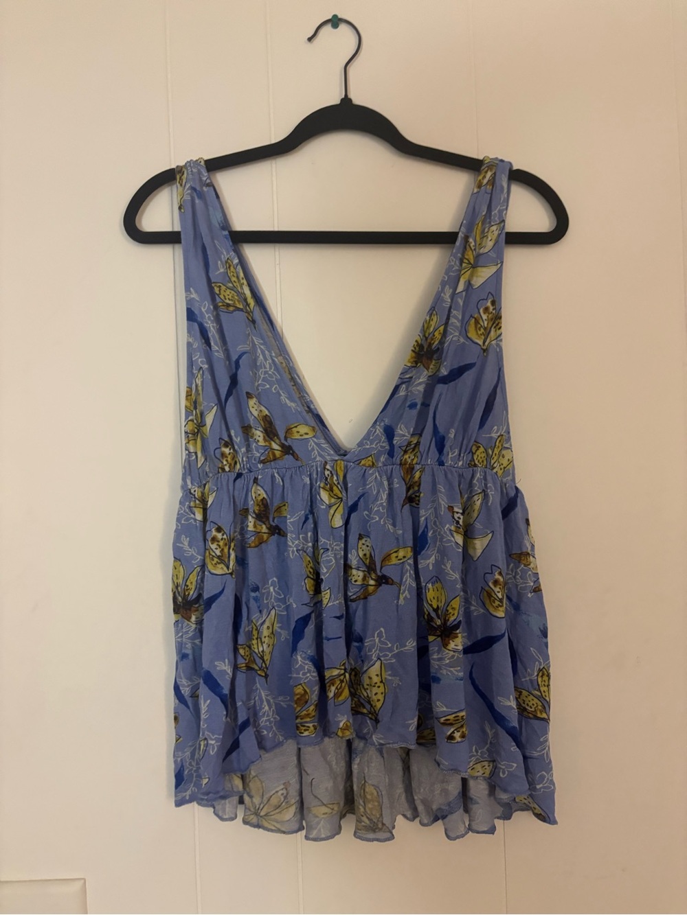 Urban Outfitters Blue Floral V-Neck Ruffled Camisole